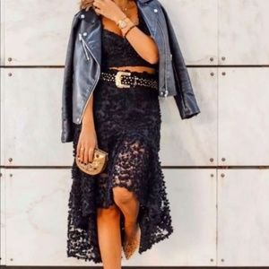 sold out ❤️Sale❤️ Zara Ruffled Textured Midi Skirt NWT